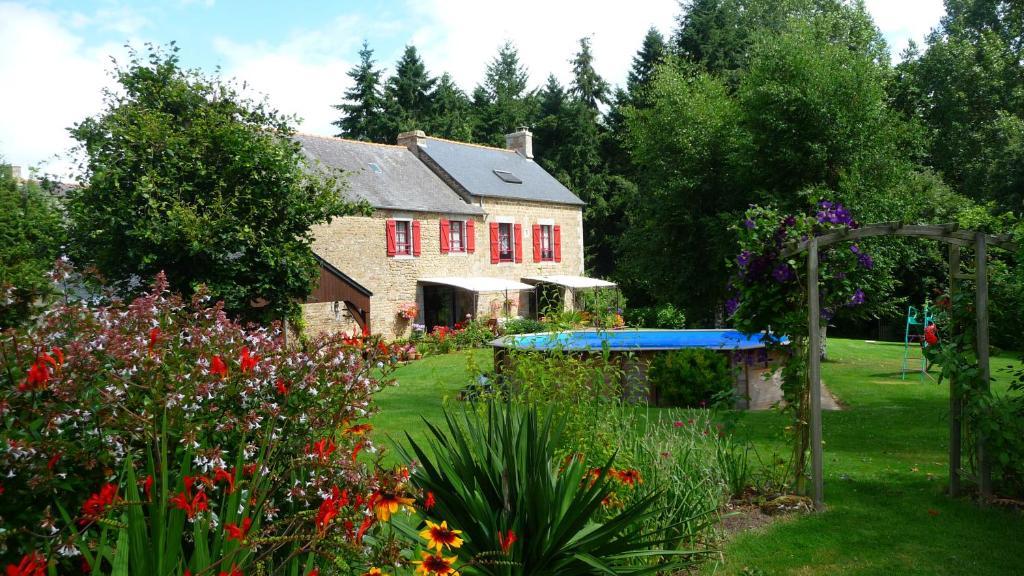 Chambres D'Hotes Le Bas Rassinoux Saint-Ouen-des-Alleux Buitenkant foto